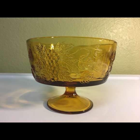 Vintage Indiana Glass Amber Pedestal Bowl - Picture 2 of 12